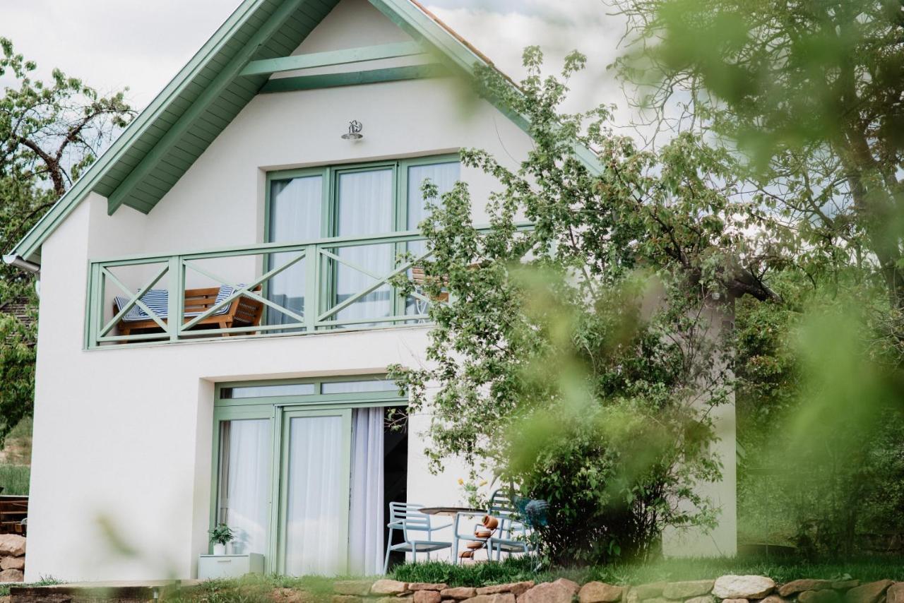 Cukormadar Vendeghaz Lovas Villa Ngoại thất bức ảnh